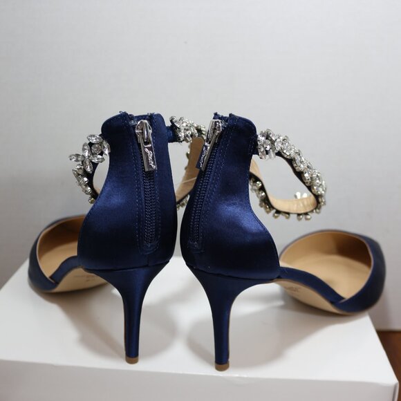 Badgley Mischka Jewel Raleigh Pointed Toe Ankle Strap Pump - Picture 3 of 3